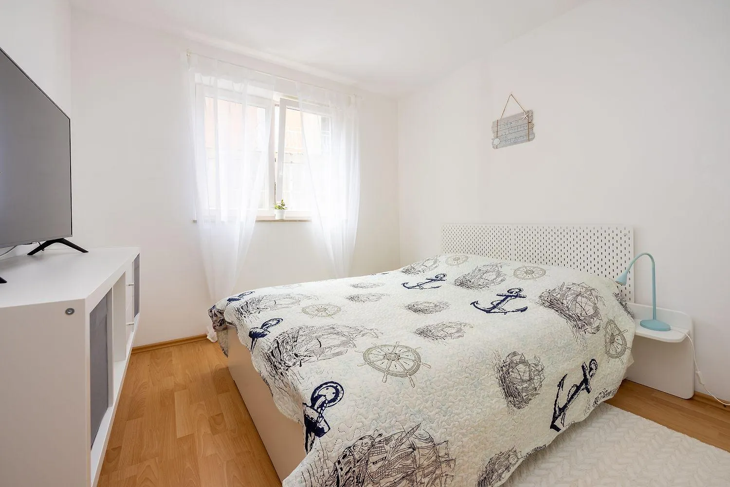 Malerisches Apartment Nur 50 Meter Zum Strand Mit Privatem Balkon, Wifi, Privatparkplatz Selce