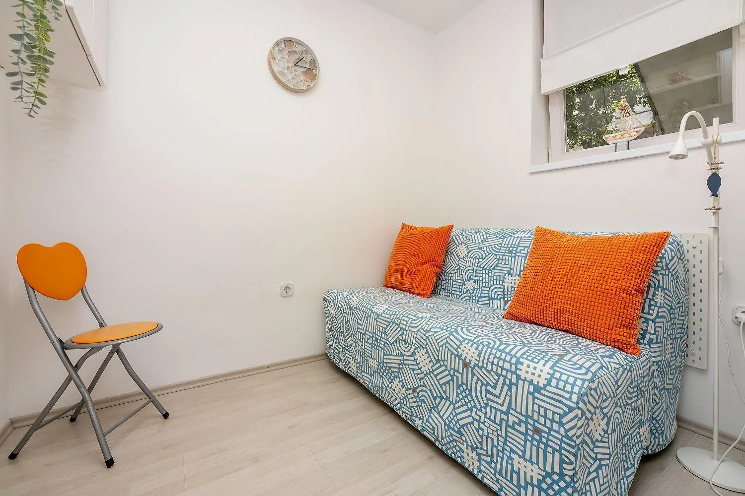 Malerisches Apartment Nur 50 Meter Zum Strand Mit Privatem Balkon, Wifi, Privatparkplatz Selce